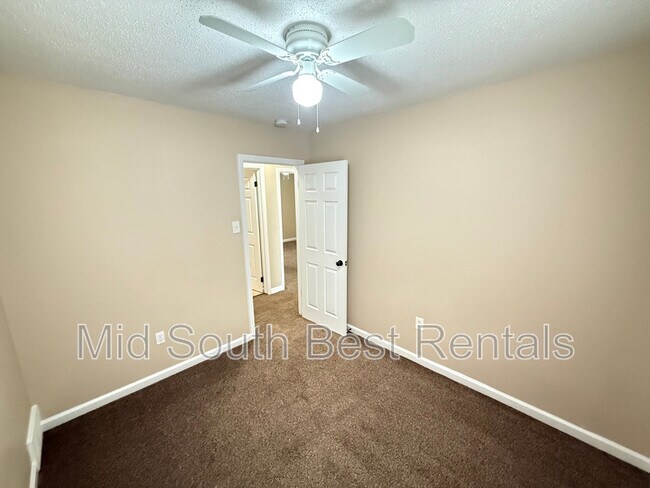 Building Photo - 2477 Chattering Ln
