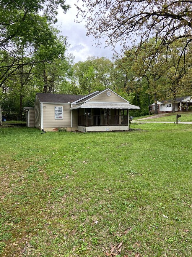Building Photo - New For Rent in Center Point!