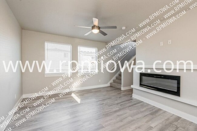 Building Photo - 4028 NE 4th St