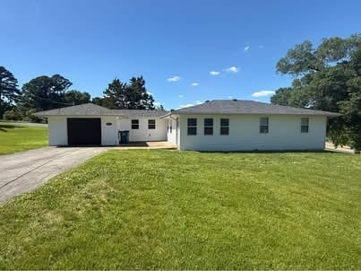 Building Photo - 1825 Ridgeway Dr