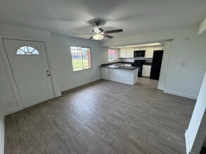 Building Photo - 6531 N 44th Ave