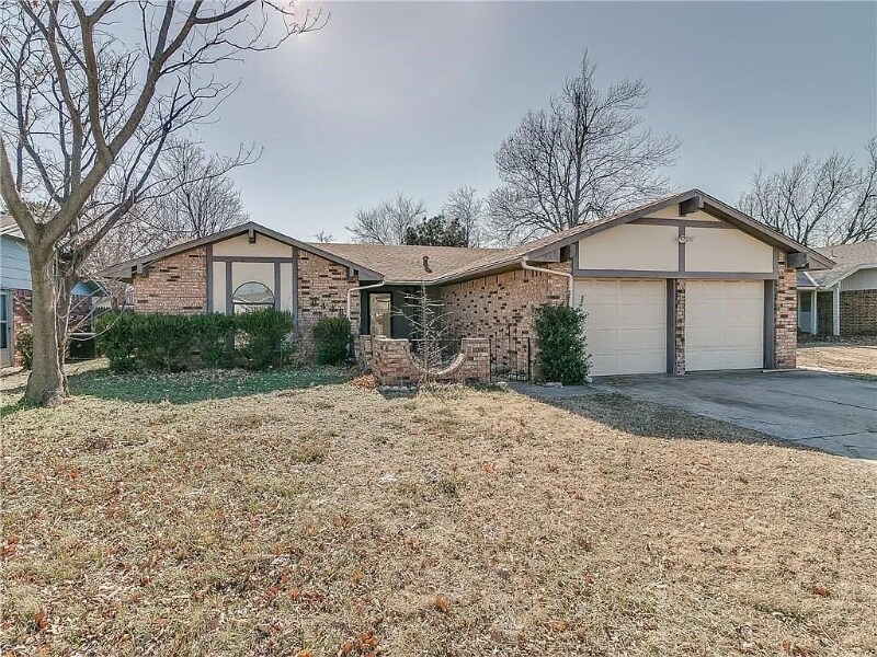 Primary Photo - 8448 Crestline Dr