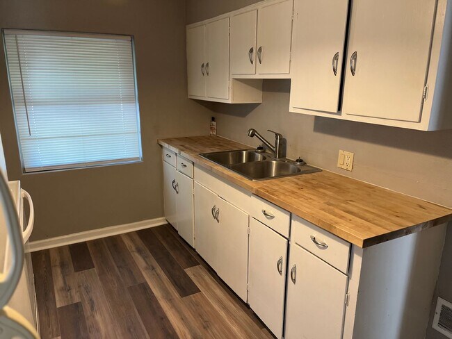 Foto del edificio - Two Bedroom in Alton