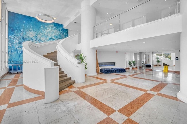 Building Photo - 10350 W Bay Harbor Dr