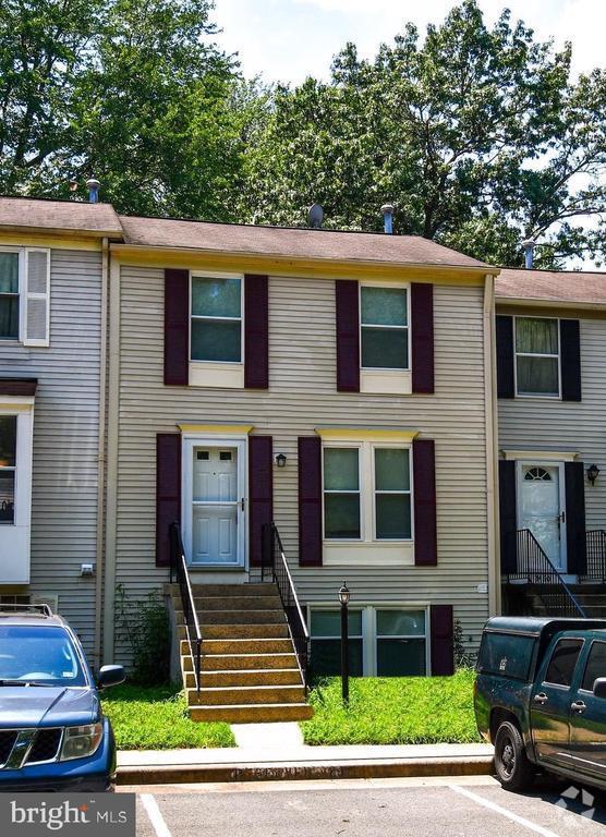 Building Photo - 8482 Kirby St