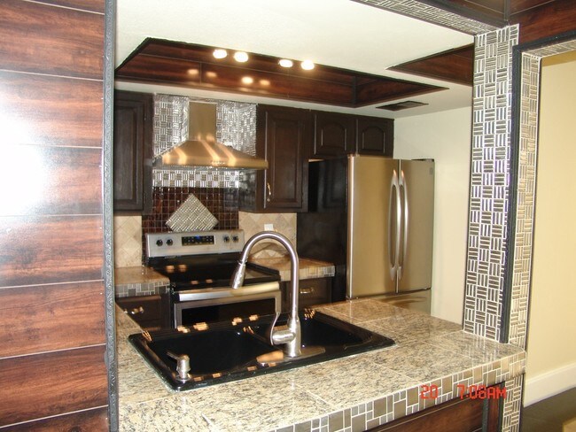 Foto del edificio - 461 West Holmes Avenue, Unit 136