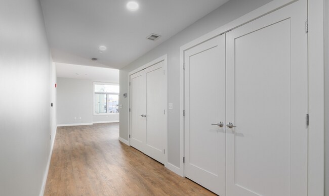 Building Photo - 259 Highland Ave