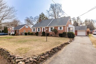 Building Photo - 192 Spring St