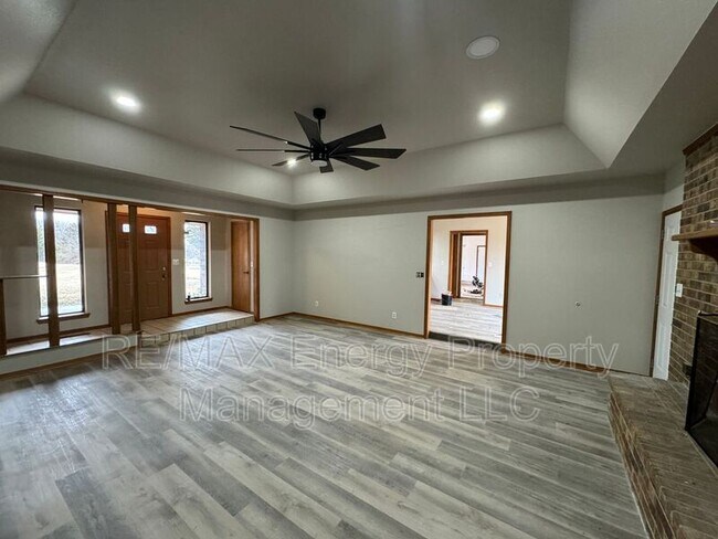 Foto del edificio - 2410 E Britton Rd