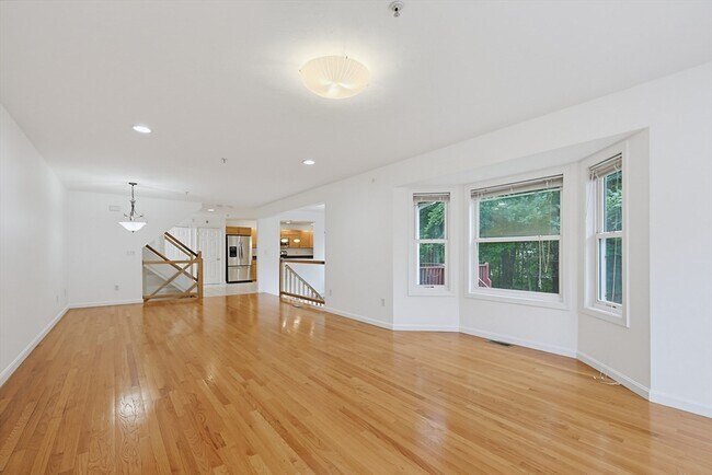 Foto del edificio - 3103 Maple Brook Rd