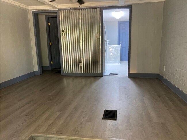 Foto del edificio - 17955 NE 23rd Ave