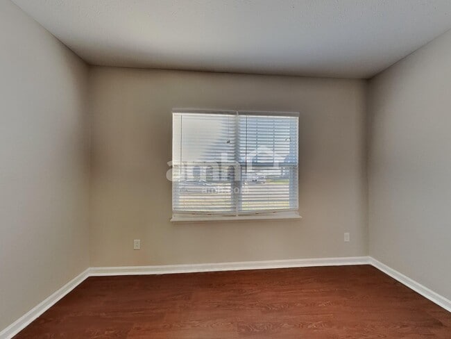 Building Photo - 2242 Boneset Dr