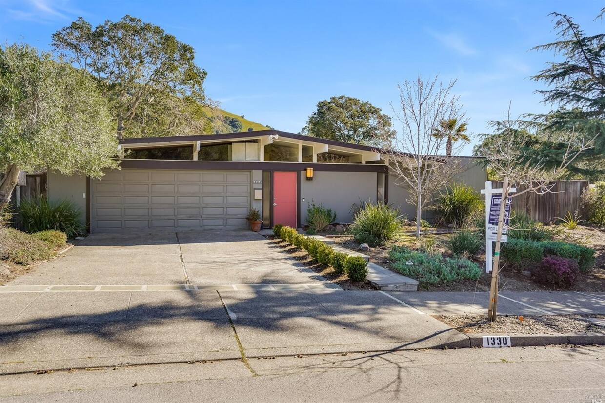 Foto principal - 1330 Idylberry Rd