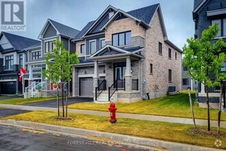 Building Photo - 102 Eastbridge Ave