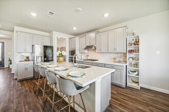 Building Photo - 2951 Golden Dust Dr