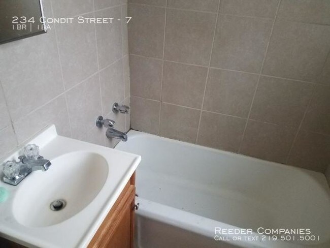 Foto del edificio - 1 bedroom in Hammond IN 46320