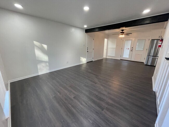 Foto del edificio - 1306 N 42nd St