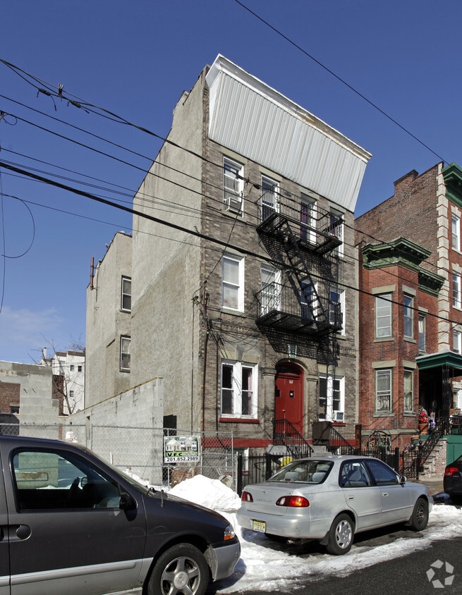 Building Photo - 161 Cambridge Ave