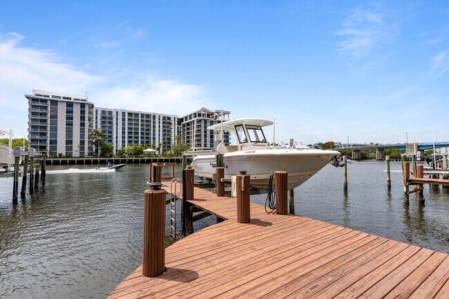 Foto del edificio - 5552 N Ocean Blvd