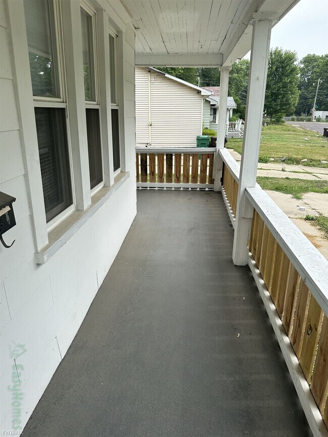 Foto del edificio - 2 br, 1 bath House - 605 Northeast Rock Is...