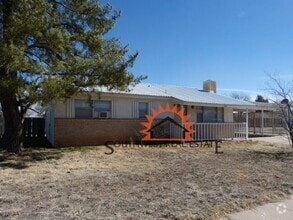 Building Photo - 3101 Vohs Pl