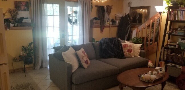 Foto del edificio - 4 Tristan Dr