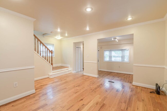 Building Photo - 3722 26th St NE