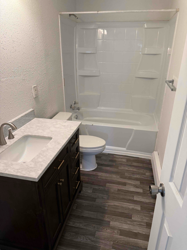 Foto principal - 4027 E 8th Ave