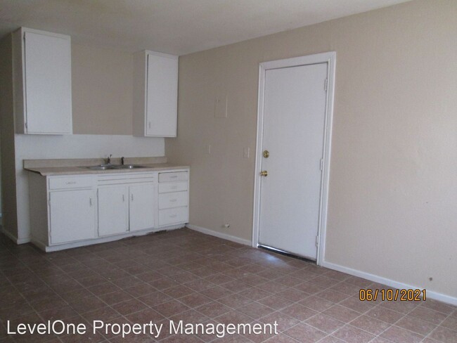 Building Photo - 3 br, 1 bath House - 606 West 29th Street