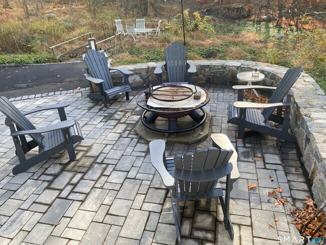 Foto del edificio - 14 Club Dr