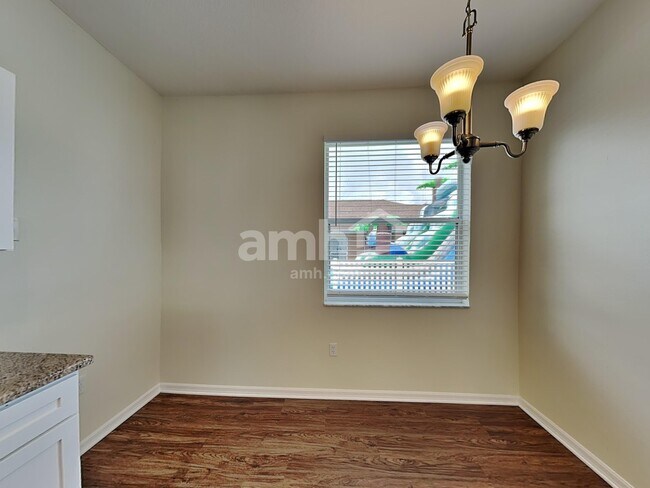 Foto del edificio - 6424 Orchard Oriole Ln