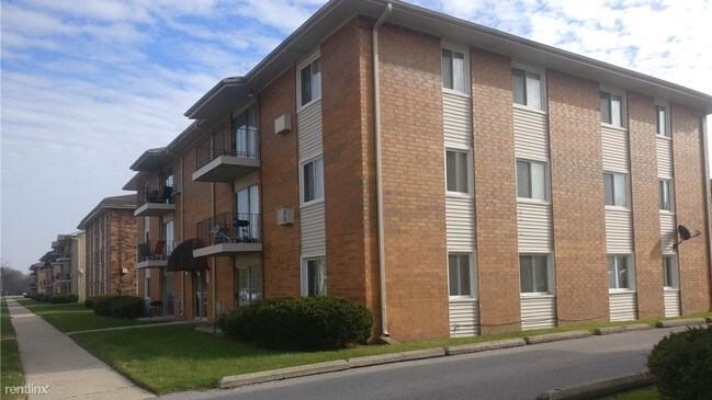 Building Photo - 1913 Canal St