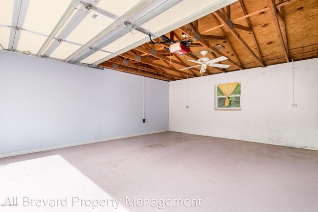 Building Photo - 2 br, 2.5 bath House - 200 Third Ave Unit C