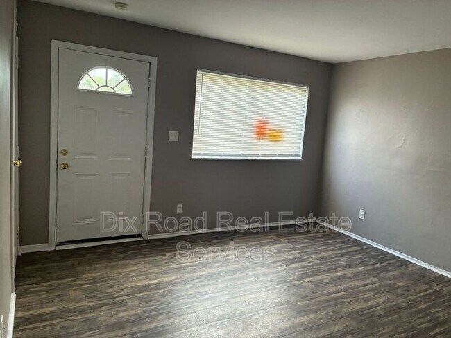 Foto del edificio - 4724 Ericson Ave