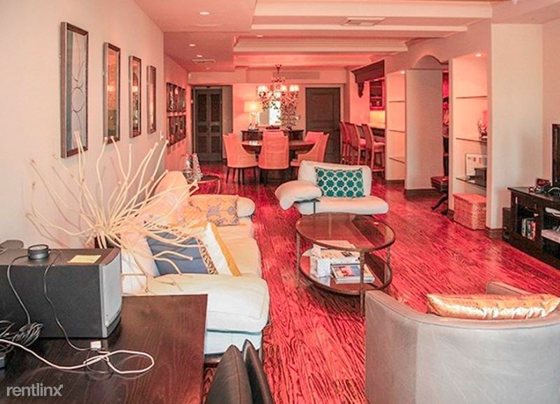 Foto principal - 2 br, 2 bath Townhome - 2321 29th St