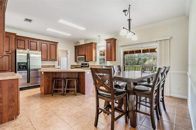 Foto del edificio - 33212 McCabe Rd