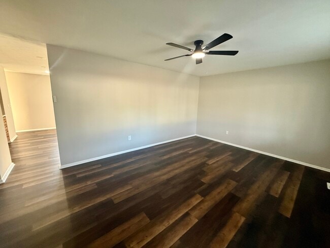 Foto del edificio - 4161 Grayfriars Ln