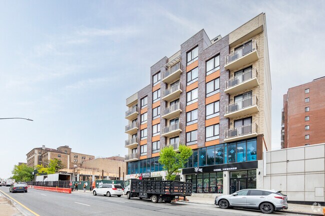 Building Photo - 13812 Northern Blvd