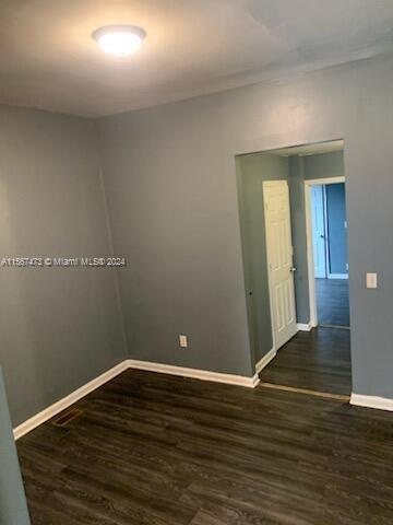 Building Photo - 2354 Barnum Ave