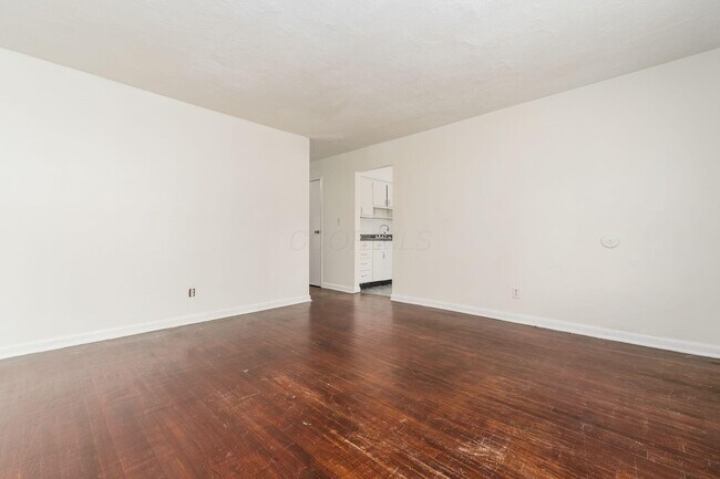Building Photo - 1726 E Blake Ave