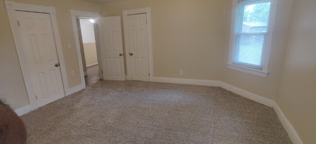 Building Photo - 96 Cornelia Dr