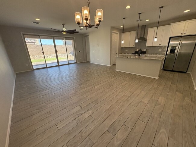 Building Photo - Star Valley Beauty 4 bedroom two bath built in 2023