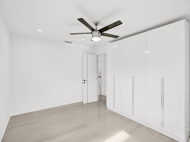 Foto del edificio - 4530 SW 34th Dr