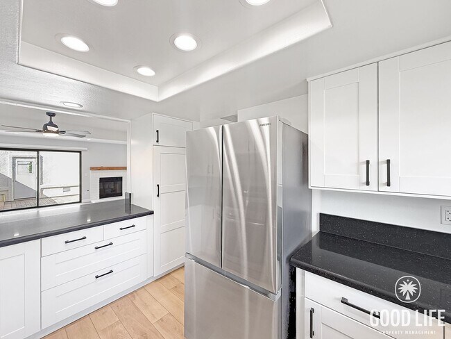 Foto del edificio - Stunning 2B/2.5BA Condo in Carlsbad For Lease!