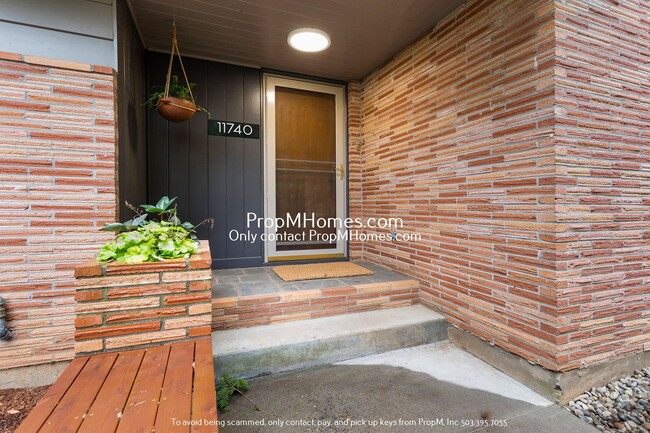 Foto del edificio - Stunning 3-Bedroom Mid-Century Modern Home...