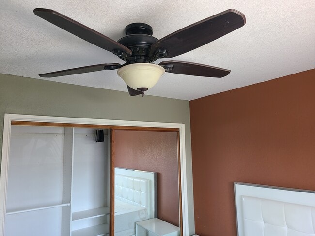 Building Photo - 1702 Brown St