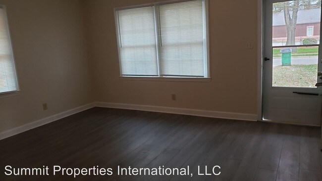 Foto del edificio - 2725 Bancroft St