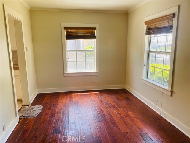Building Photo - 820 S Grevillea Ave