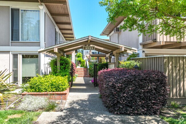 Building Entrance - Moraga Manor