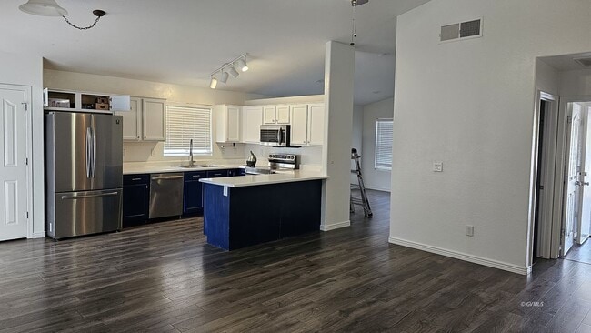 Building Photo - 1605 Copper Canyon Dr